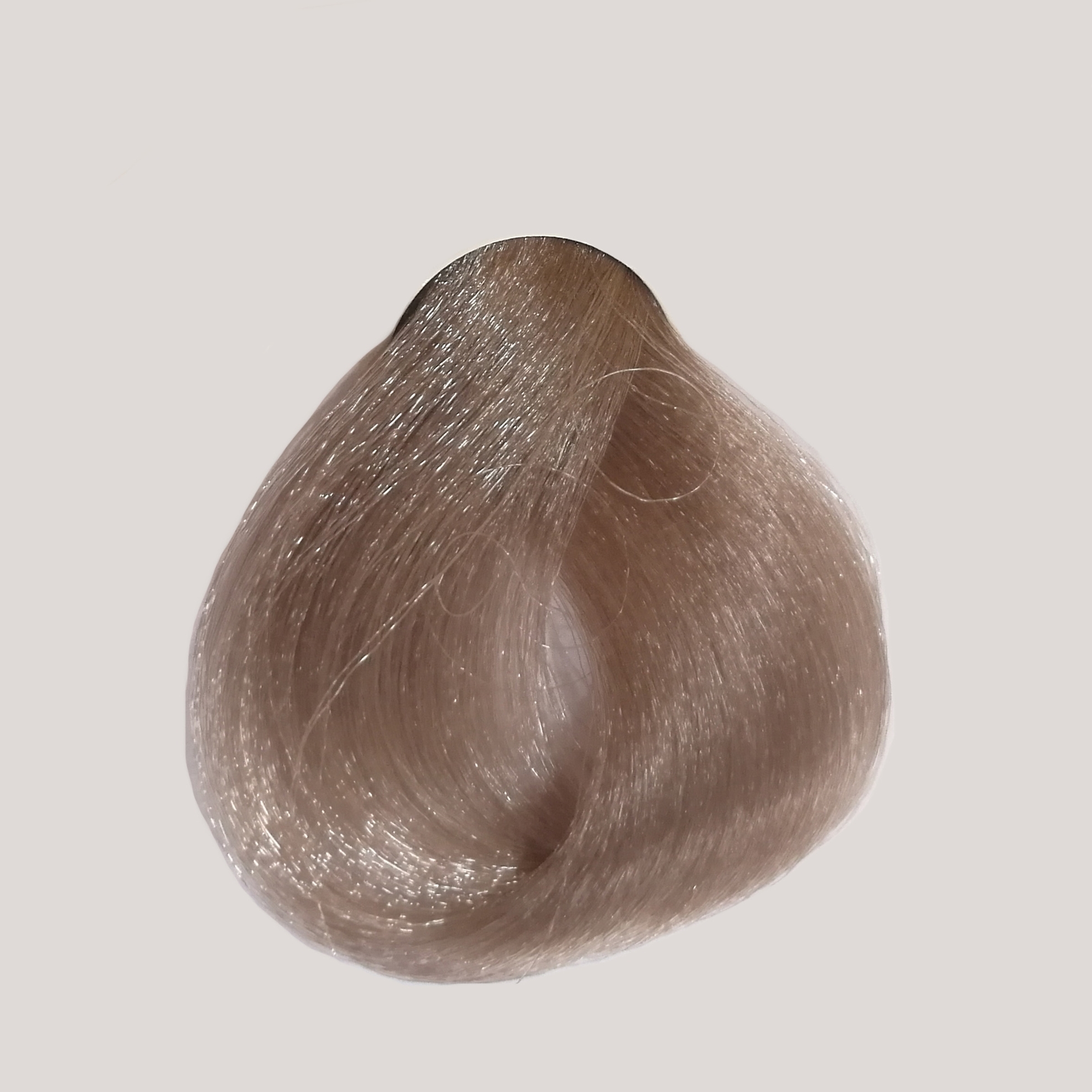 10.1 - Superlight Ash Blond