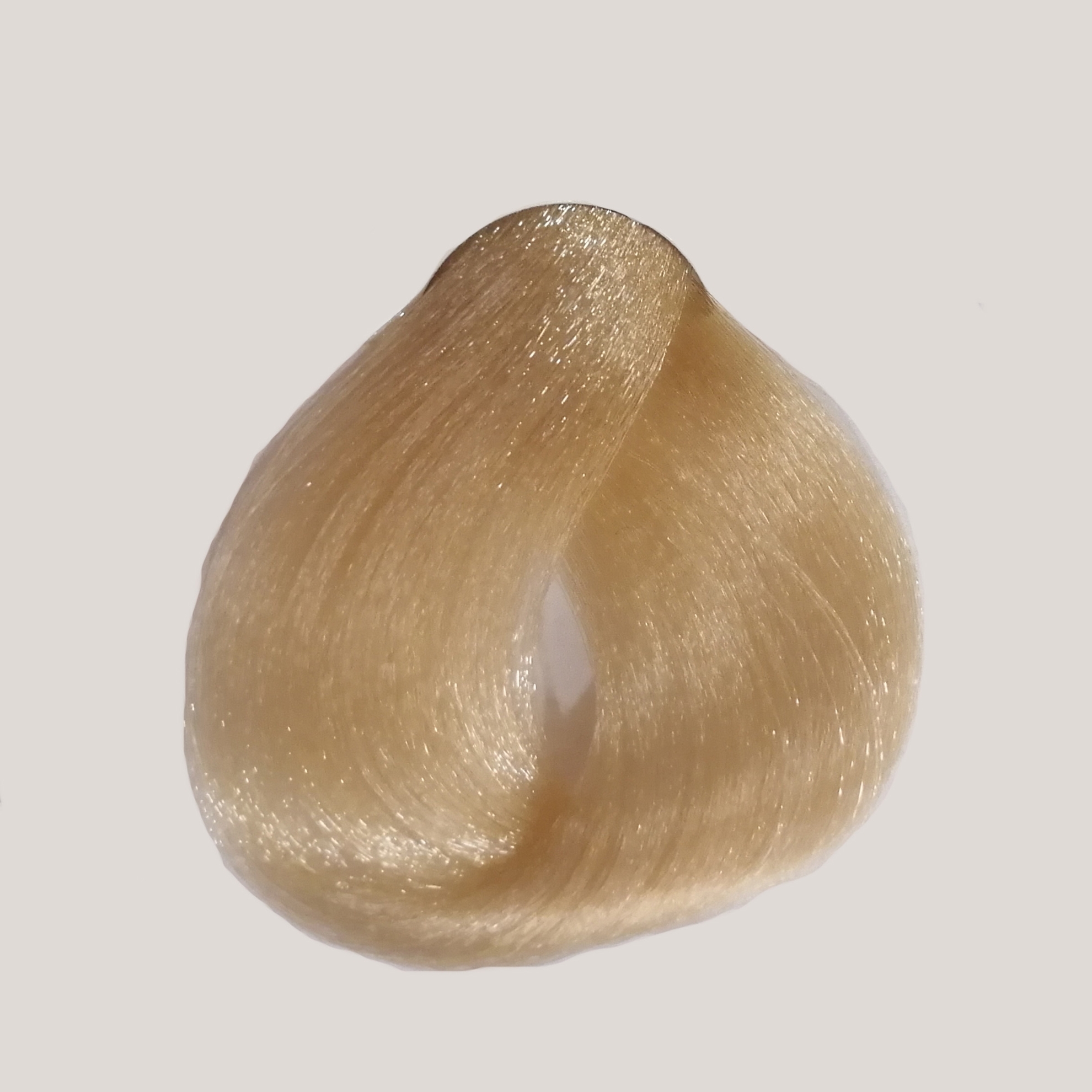 11.3 - Golden Platinum Blond