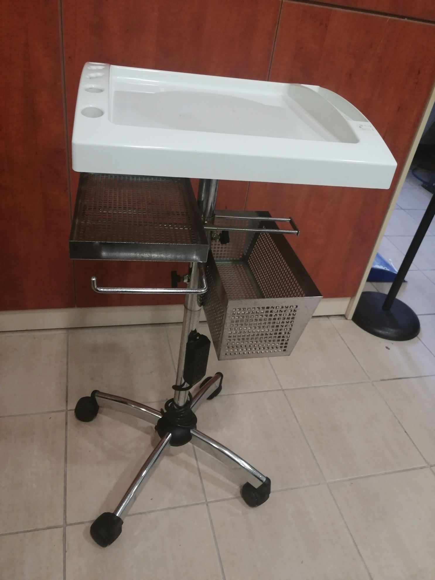 ΒΟΗΘΟΣ ΚΟΜΜΩΤΙΚΗΣ / ΒΑΦΗΣ JOLLY SERVICE 810